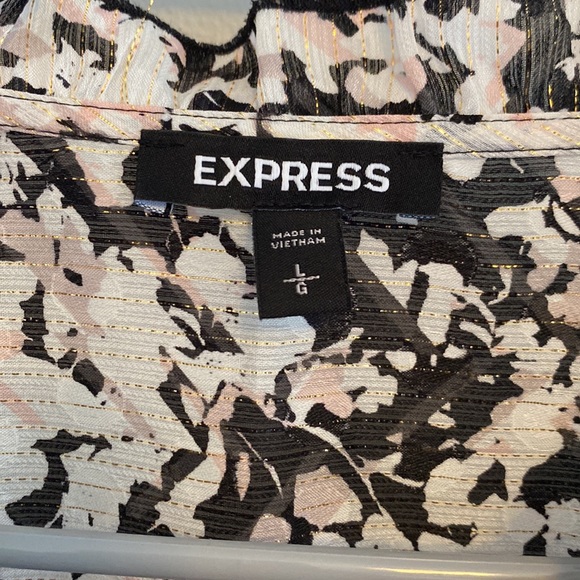 Express Floral Top - Picture 3 of 4